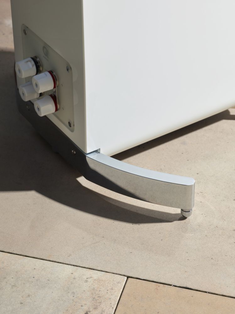 Q Acoustics Concept 50 (QA2952) Gloss Silver напольная 2-полосная АС  серый пара