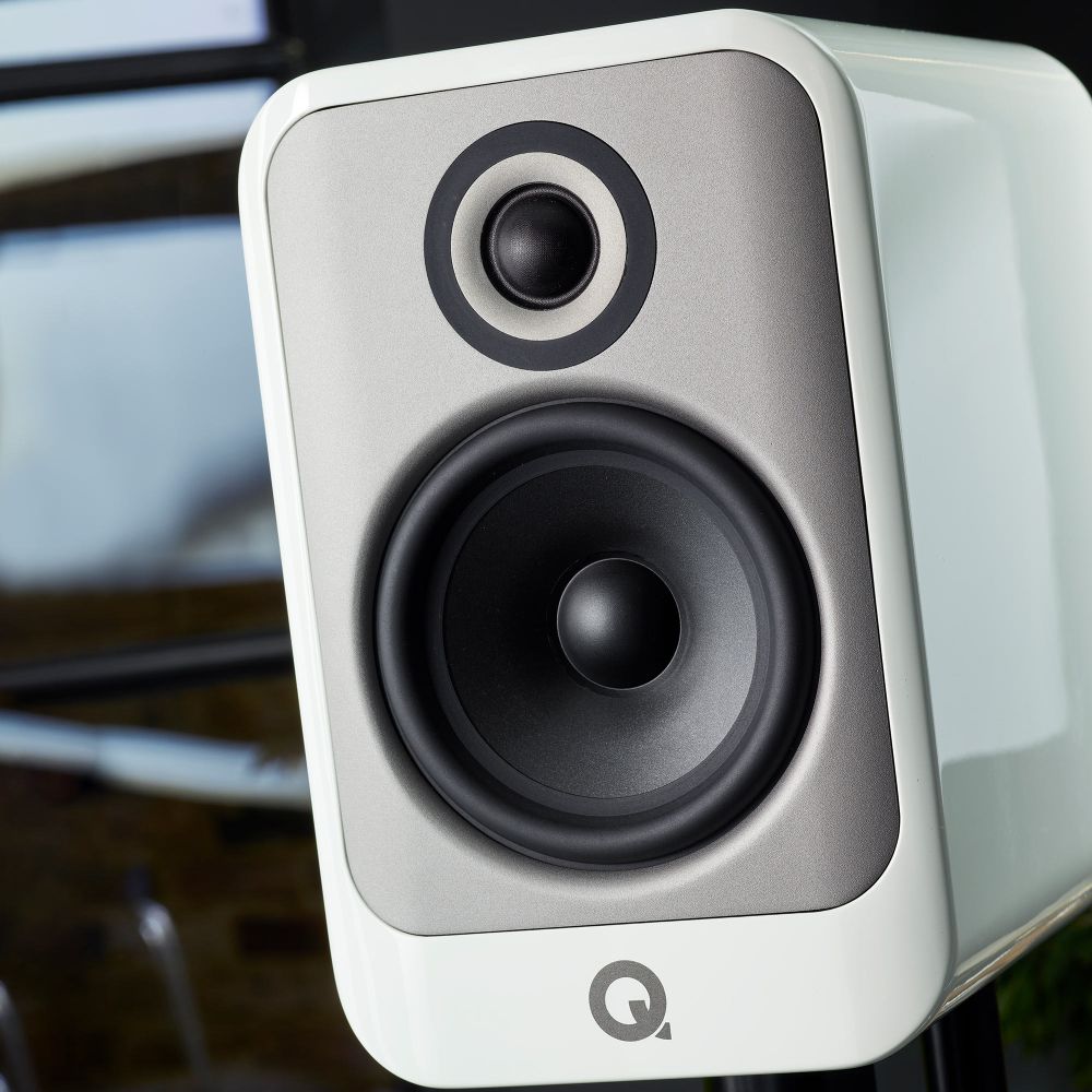 Q Acoustics Concept 30 (QA2934) Gloss White полочная 2-полосная АС белый глянец пара