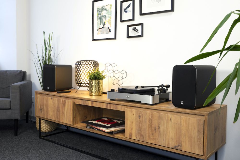 Q Acoustics Q M20 HD (QA7610) Black активные полочные АС черные